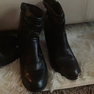 Guess ankle boots